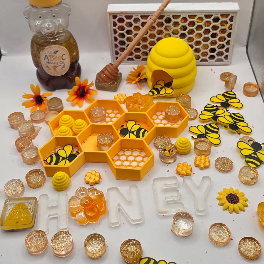 Honey bee sensory play kit with honeycomb tray, hive and bees